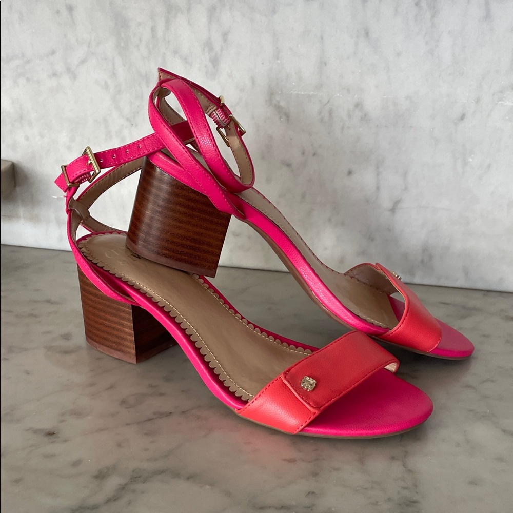 CROWN & IVY Elena Block Heel Sandals Vibrant Pink and Coral 7M